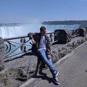 Meet your Posher, Minh long